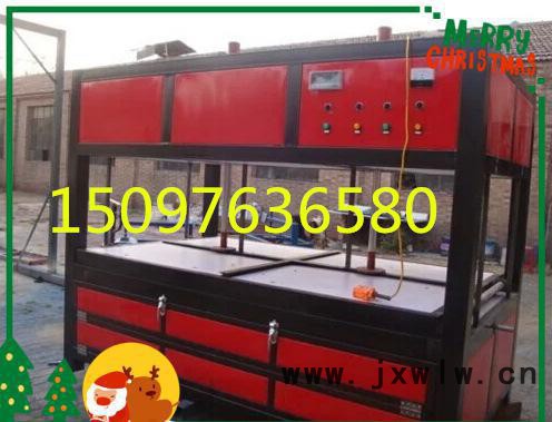 特價(jià)廣告亞克力吸塑機(jī)，吸壓一體吸塑機(jī)。