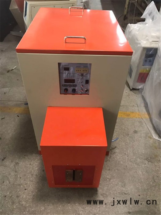 高頻淬火機(jī) 高頻退火機(jī) 高頻回火機(jī) 高頻淬火爐  內(nèi)孔淬火 內(nèi)孔加熱 刀具淬火 刀具退火 餐具淬火 鑄鐵局部淬火
