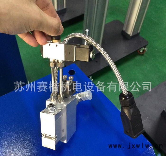 無溶劑復(fù)合機(jī)供膠系統(tǒng)55加侖壓盤式熔膠機(jī) 盤式供膠機(jī)