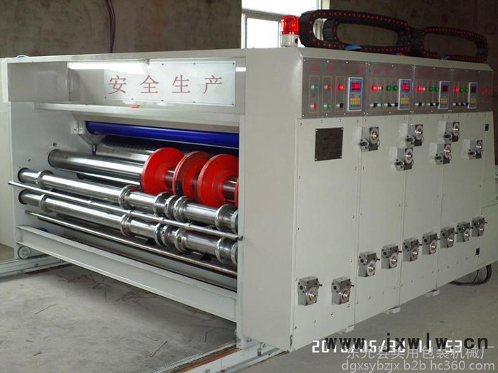 **實用半自動2600 型三色水墨印刷開槽機 紙箱設備