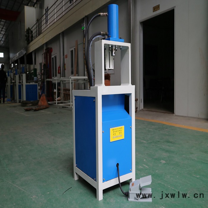 萬邦機械A(chǔ)2-R80 不銹鋼液壓沖孔機 鋼板打孔機 樓梯扶手坡口機