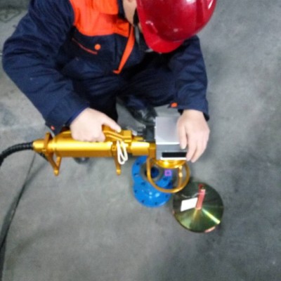 飛龍達(dá)GT 激光打標(biāo)機(jī)價(jià)格及生產(chǎn)設(shè)備廠家，四川打標(biāo)機(jī)成都打碼機(jī)生產(chǎn)制造