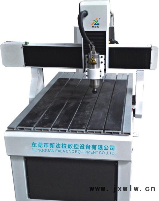 直銷(xiāo)小型雕刻機(jī)、微型雕刻機(jī)械設(shè)備，木工、廣告、玉石