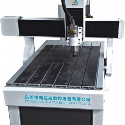 直銷(xiāo)小型雕刻機(jī)、微型雕刻機(jī)械設(shè)備，木工、廣告、玉石