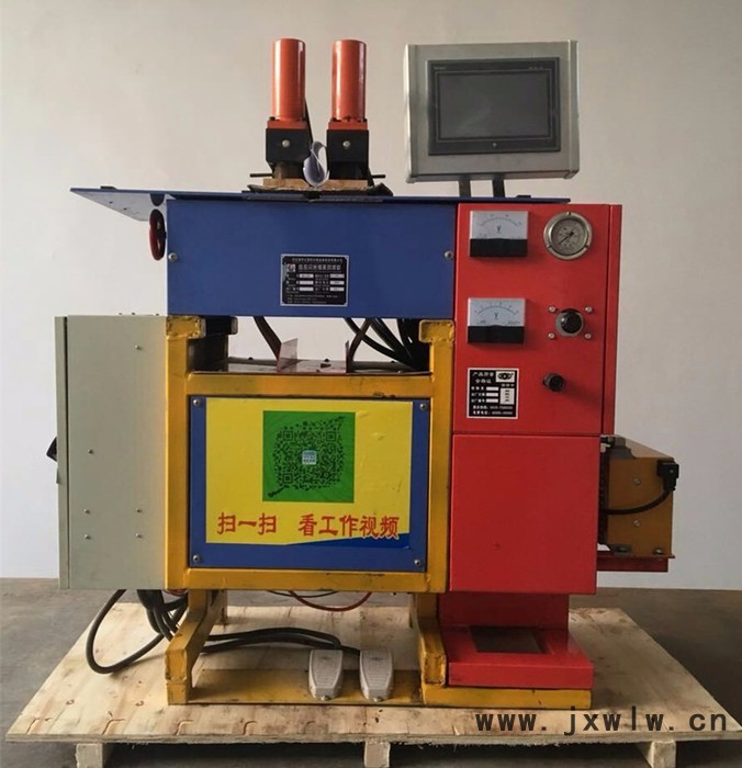 閃光鋼管對焊機(jī) 自產(chǎn)自銷鋼帶閃光對焊機(jī) 小型鋸條焊接設(shè)備