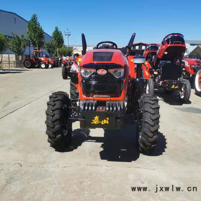 博陽機(jī)械 504渦輪增壓發(fā)動機(jī) 駕駛室804農(nóng)用拖拉機(jī)廠家