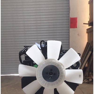 洋馬4TNV98 發(fā)動機