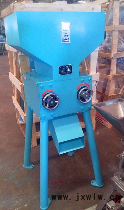 山東雙佳JMF3A精釀麥芽粉碎機(jī)，對(duì)輥麥芽粉碎機(jī)，啤酒專(zhuān)用粉碎設(shè)備